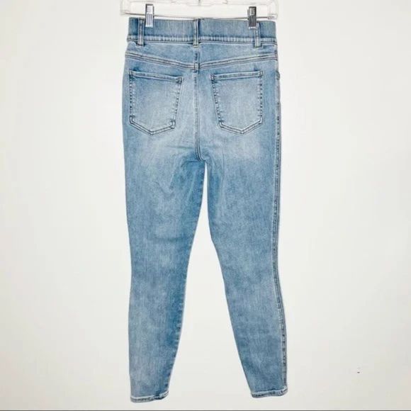 SPANX Skinny Jeans - High waisted -NWT - Light Blue- Size: SP - Picture 3 of 7